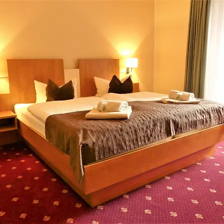 安贝勒彻恩酒店 酒店 施特拉尔松德