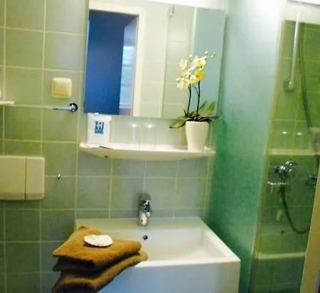 Hotell An Den Bleichen 3*